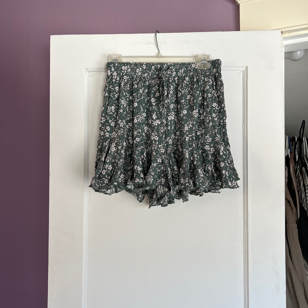 Flowy shorts
